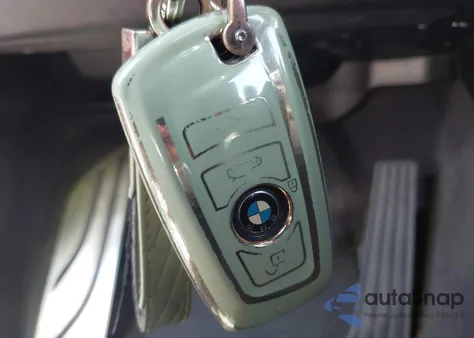 2015 BMW M4 из США, поврежденный, VIN WBS3R9C58FK330263